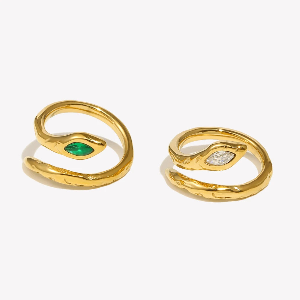 Ebbelle Anel de cobra de aço inoxidável banhado a ouro 18K com zircônia cúbica transparente verde hipoalergênico Anel de titânio à prova d'água feminino