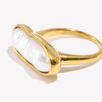 Anel de pérola de água doce de tira longa E.B.belle 18K banhado a ouro aço inoxidável barroco joias à prova d'água